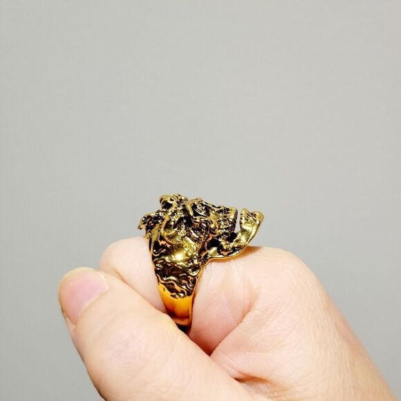 Brand New Gold Skulls Head Ring Adjustable Size - Picture 4 of 8